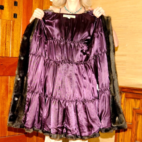 LAUNDRY BY DESIGN~FAUX BROWN SABLE STROLLER COAT - Picture 7 of 7